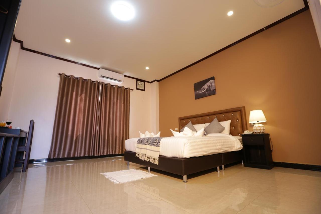 Khounmixay Hotel 万象 外观 照片
